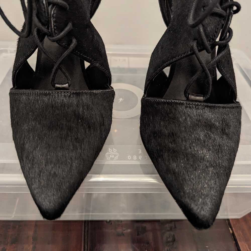 Nine West Black Pointed Toe Lace Up Cow Fur Heels Size 6.5 - Picture 6 of 13